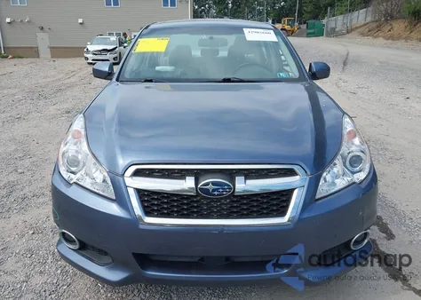 2014 Subaru Legacy 2.5I Premium z USA, uszkodzony, nr VIN 4S3BMBC65E3022381